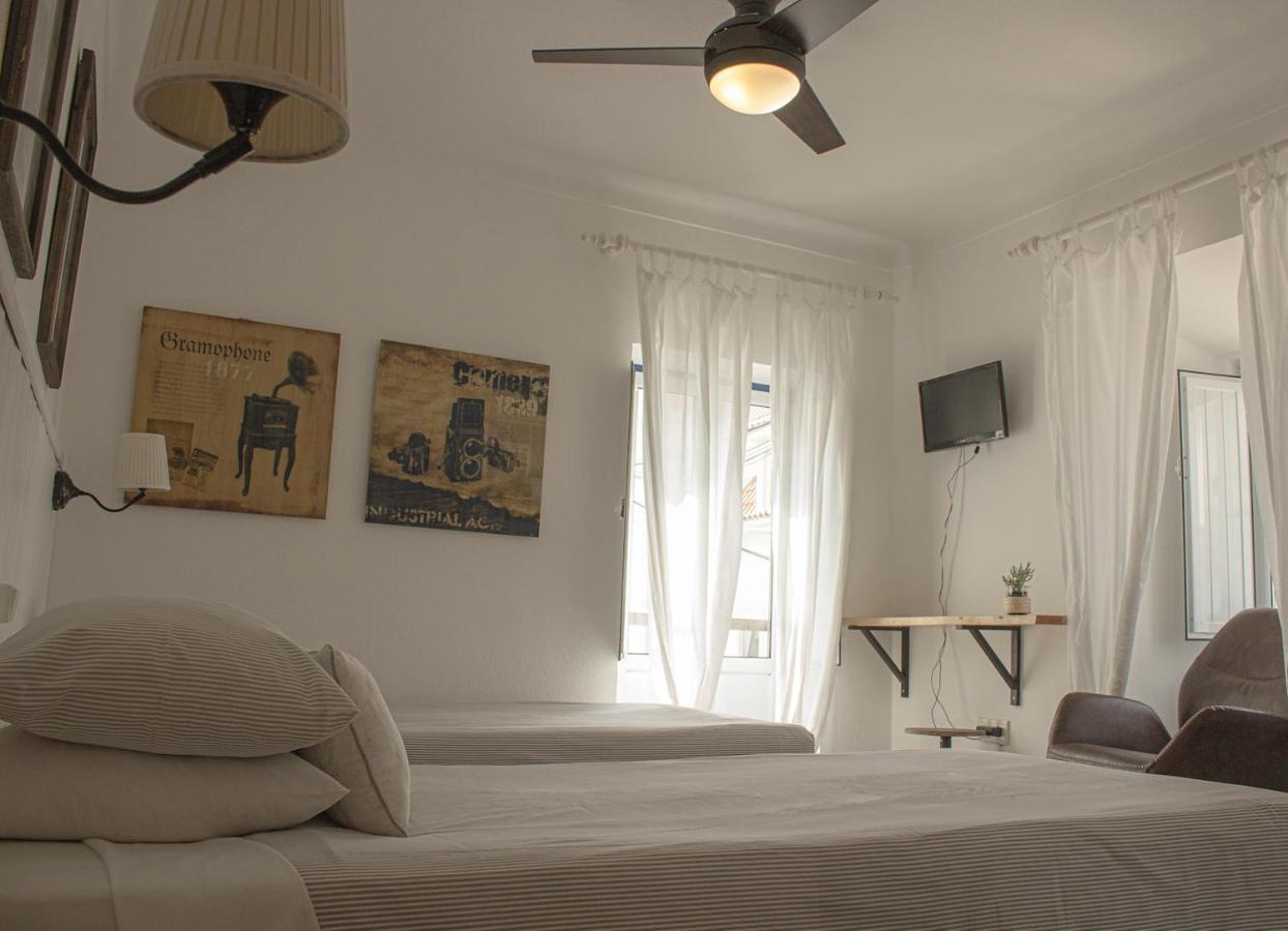 Vinnus Guesthouse Ерисейра Екстериор снимка