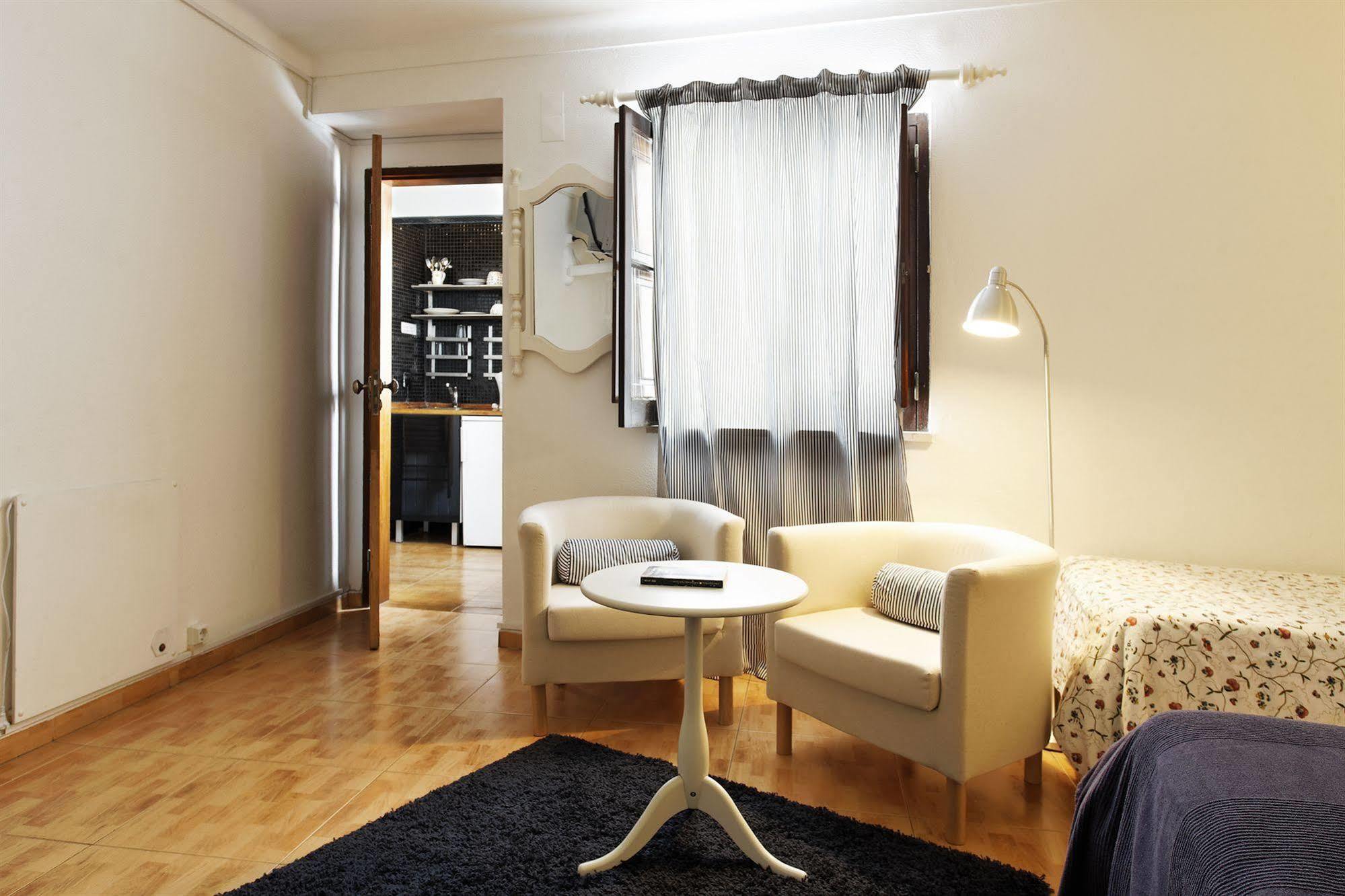 Vinnus Guesthouse Ерисейра Екстериор снимка