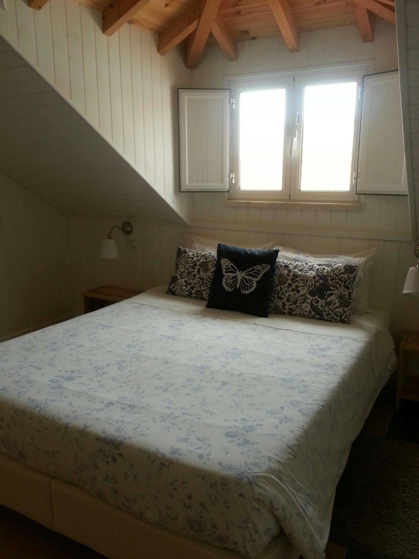 Vinnus Guesthouse Ерисейра Екстериор снимка