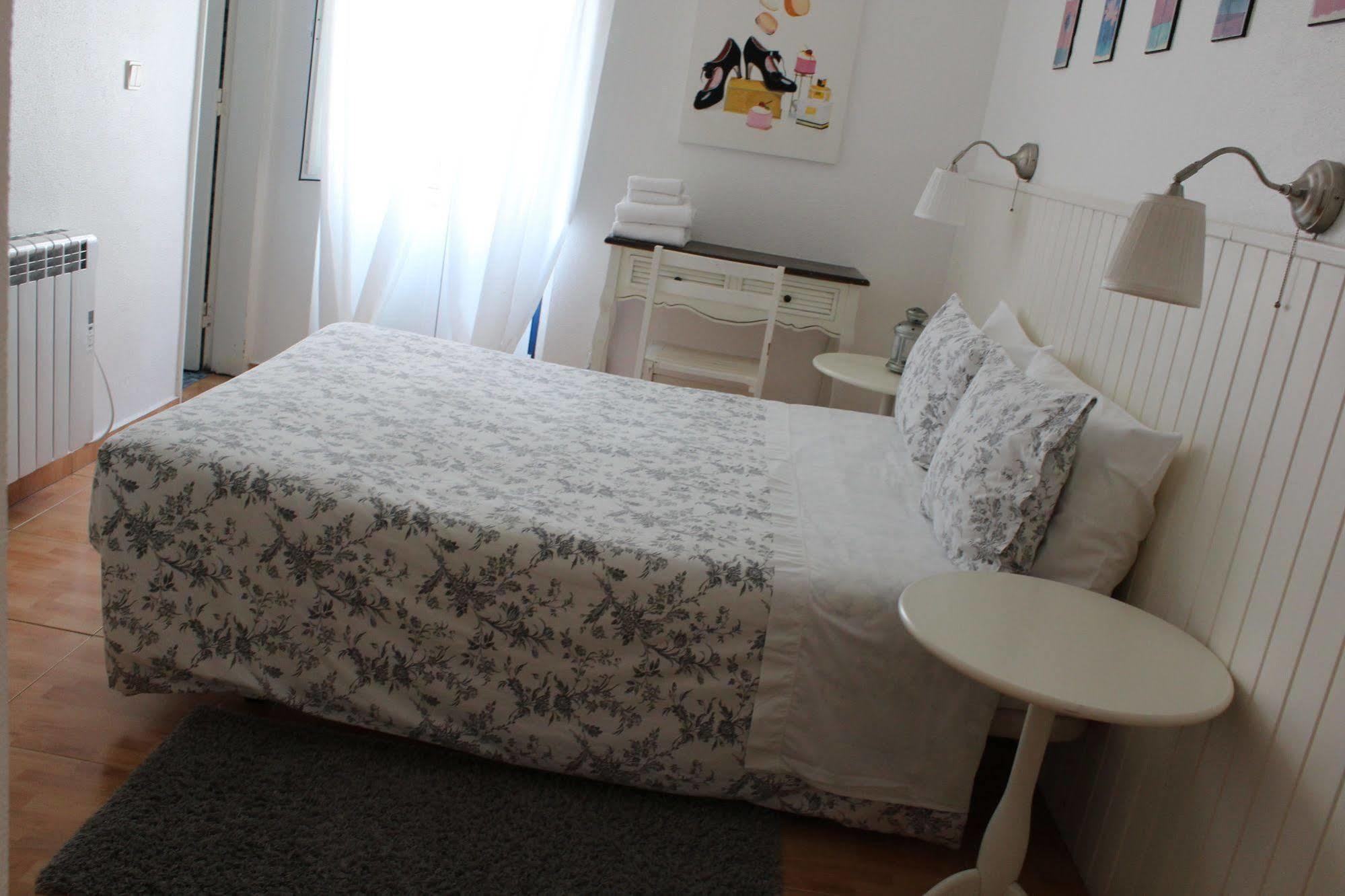 Vinnus Guesthouse Ерисейра Екстериор снимка